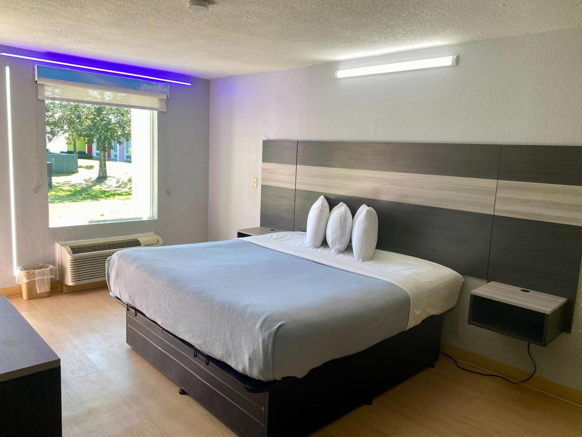 Ferry Pass Rest And Relax Inn מראה חיצוני תמונה