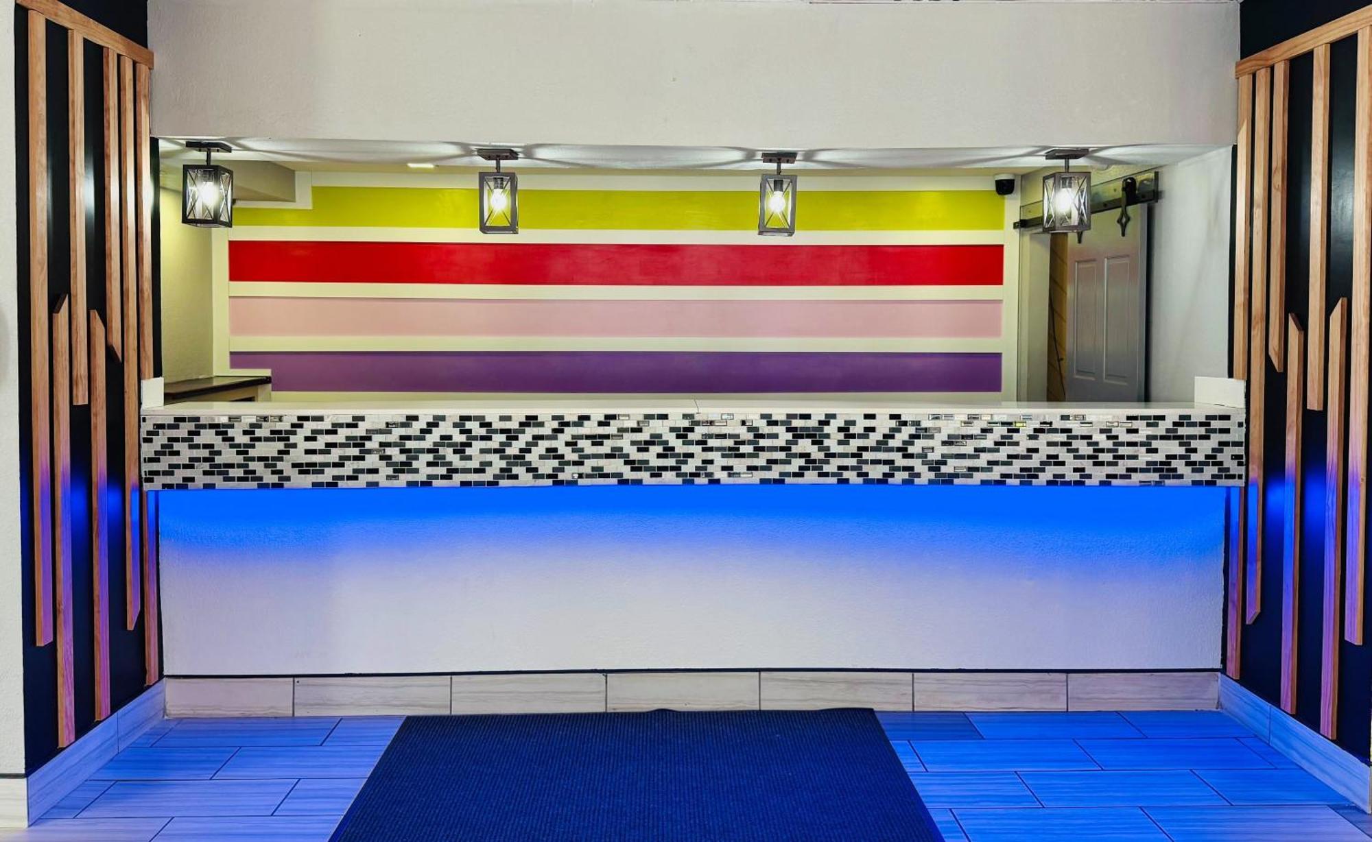 Ferry Pass Rest And Relax Inn מראה חיצוני תמונה