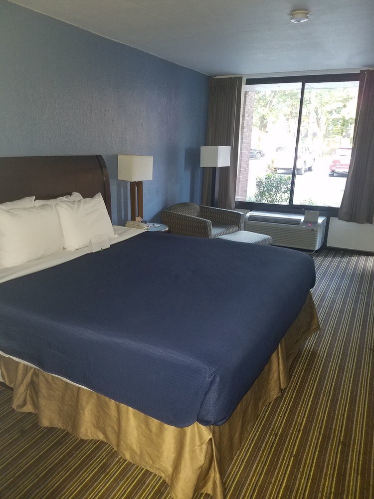 Ferry Pass Rest And Relax Inn מראה חיצוני תמונה