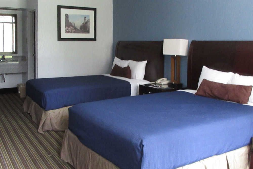 Ferry Pass Rest And Relax Inn מראה חיצוני תמונה